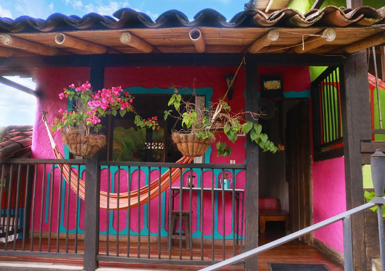 Hostal El Zafiro Del Cafe Hotel El Meson  Exterior photo