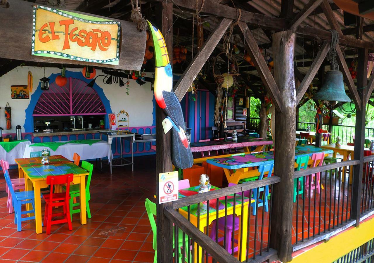 Hostal El Zafiro Del Cafe Hotel El Meson  Exterior photo
